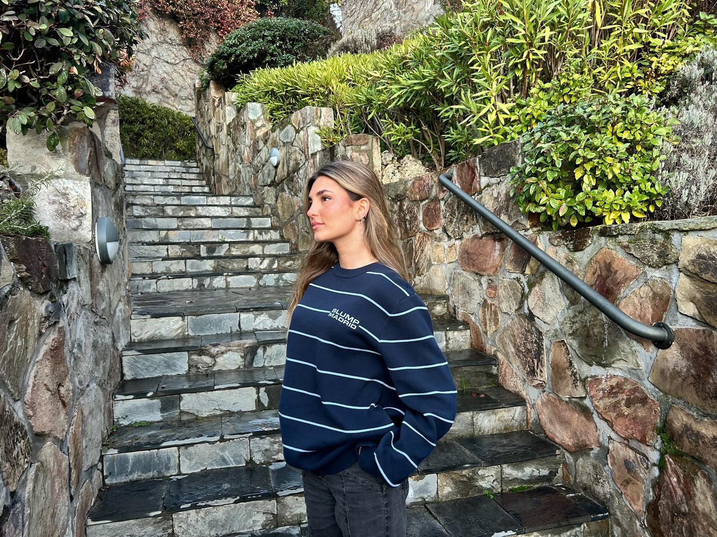 STRIPED KNIT BLUE